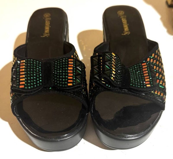 WOMEN SHOES