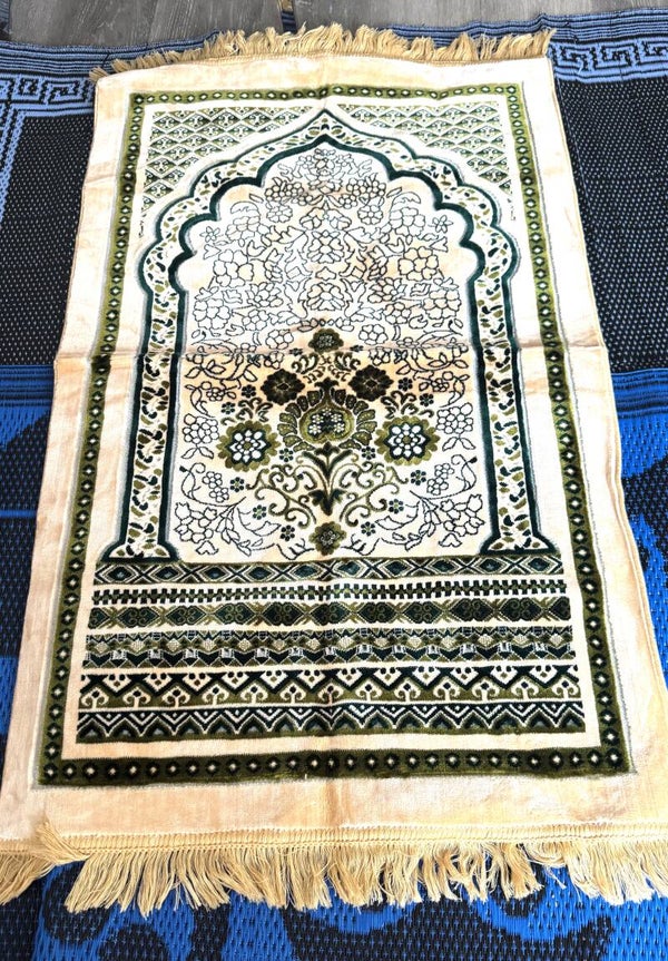 Islamic Prayer Mate Rugs Meduim