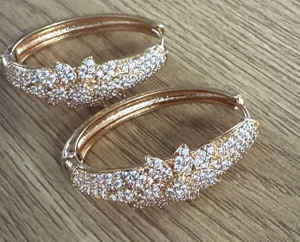 Medium Hoops Earrings
