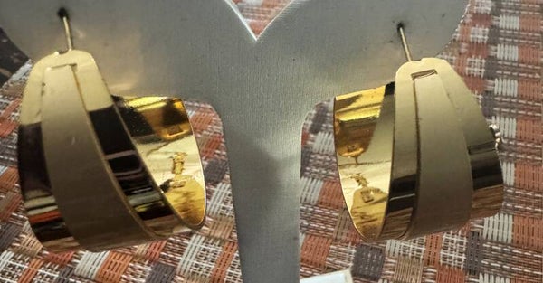 Medium Hoops Earrings