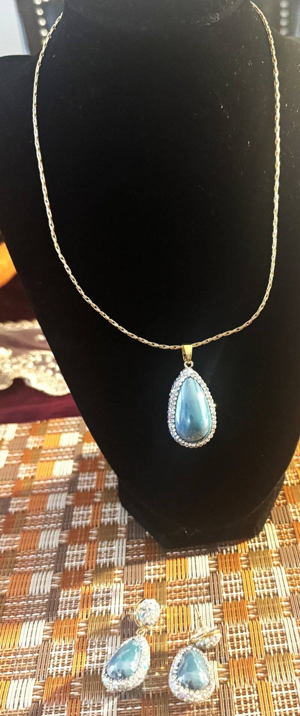 Women Jewelry Set.