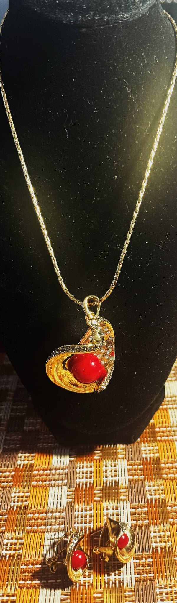 Women Jewelry Set.