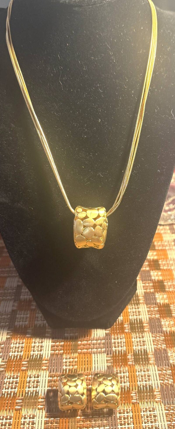 Women Jewelry Set.