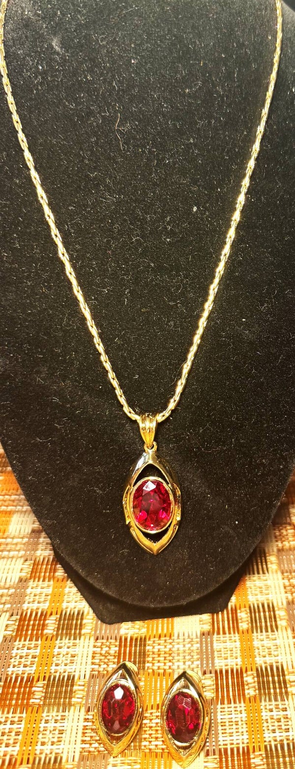 Women Jewelry Set.