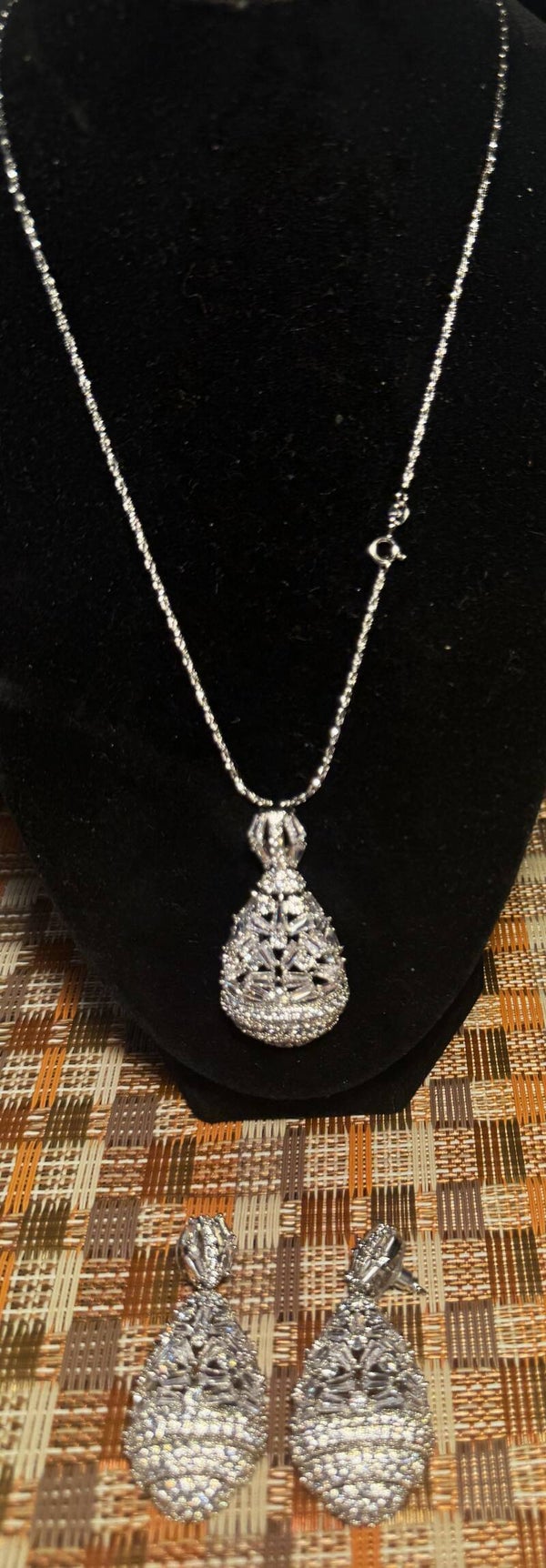 Women Jewelry Set.