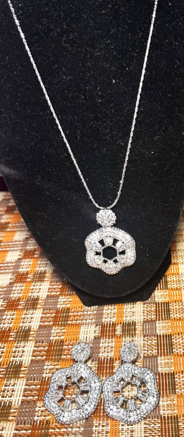 Women Jewelry Set.