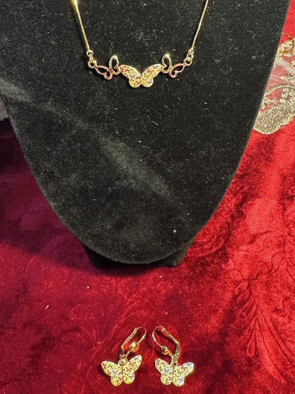 Women Jewelry Set.