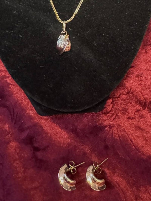 Women Jewelry Set.