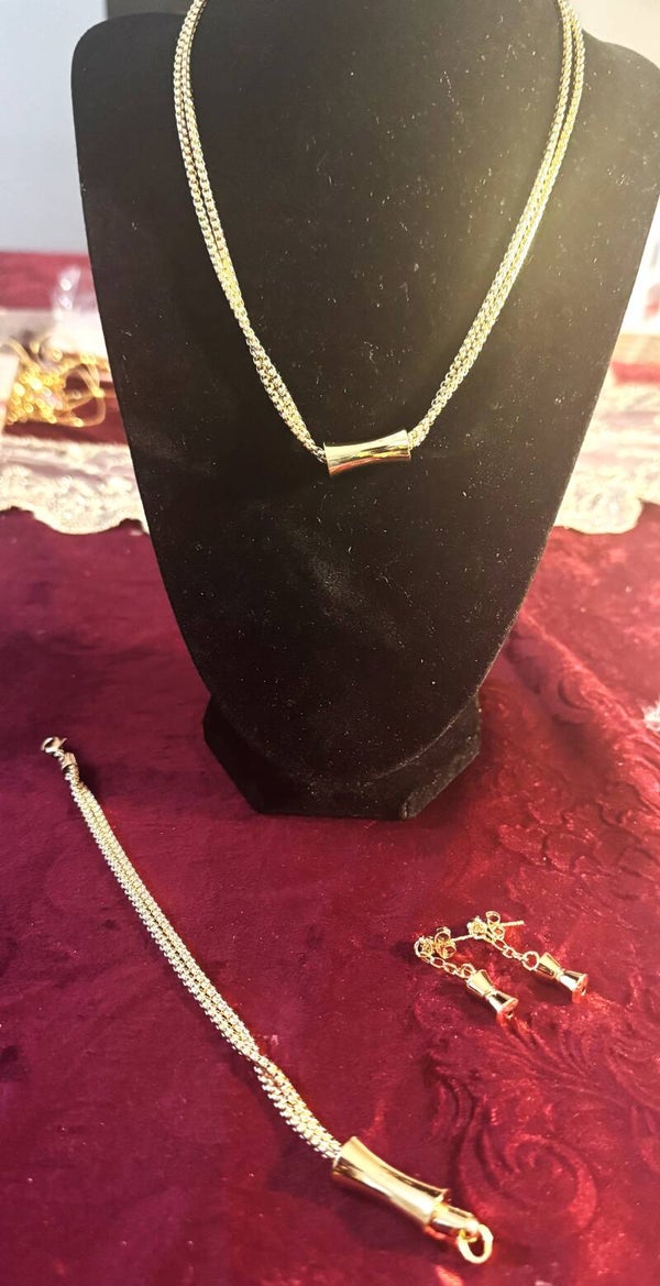 Women Jewelry Set.