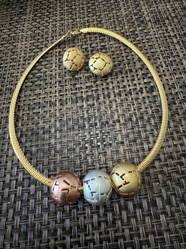 Choker Set