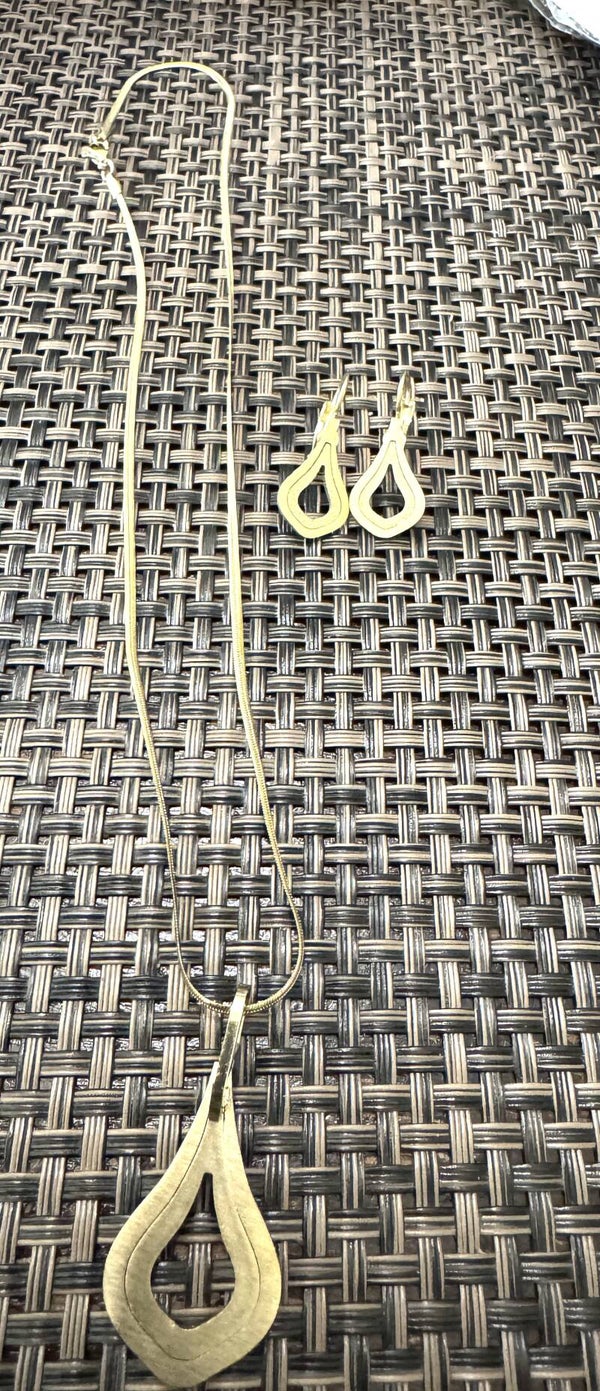 Fashion Jewelry Set..
