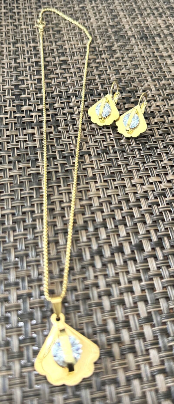 Fashion Jewelry Set..