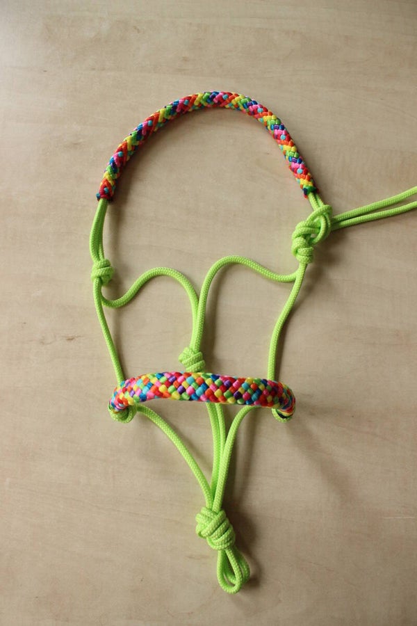 Touwhalster met neus/oorband