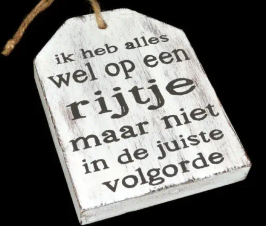 Hangend label, alles op een rijtje