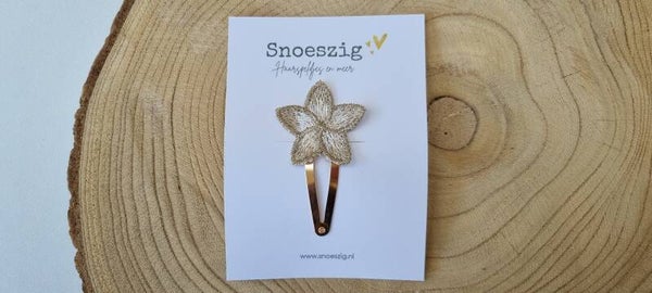 Speldje Bloem (goud/wit)