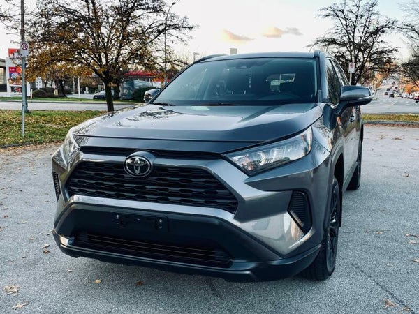 2019 Toyota RAV4 LE