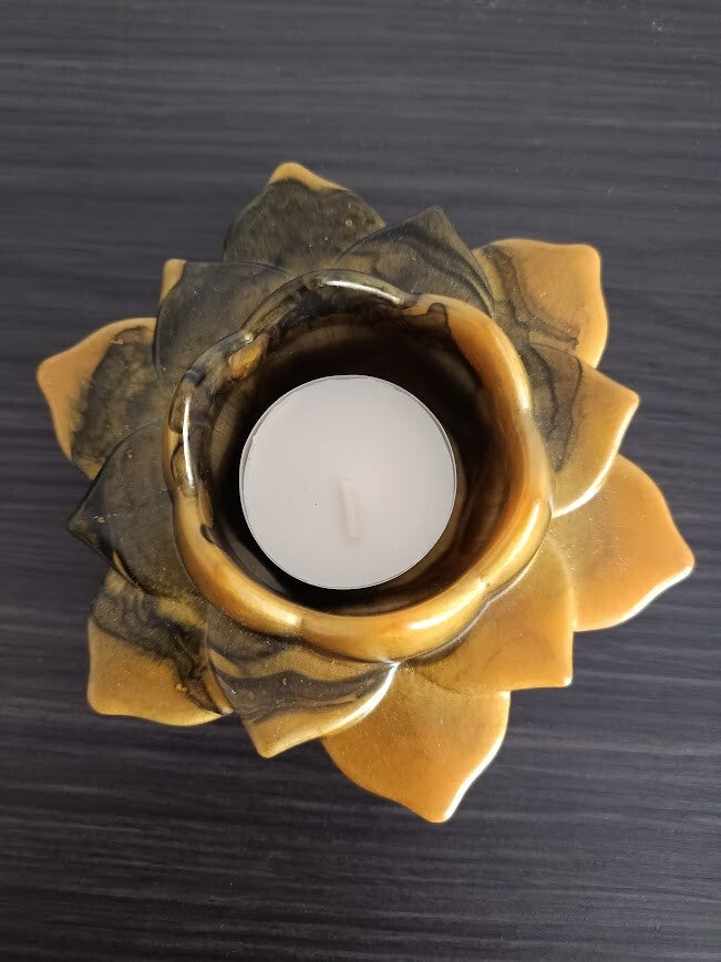 Theelichthouder lotus