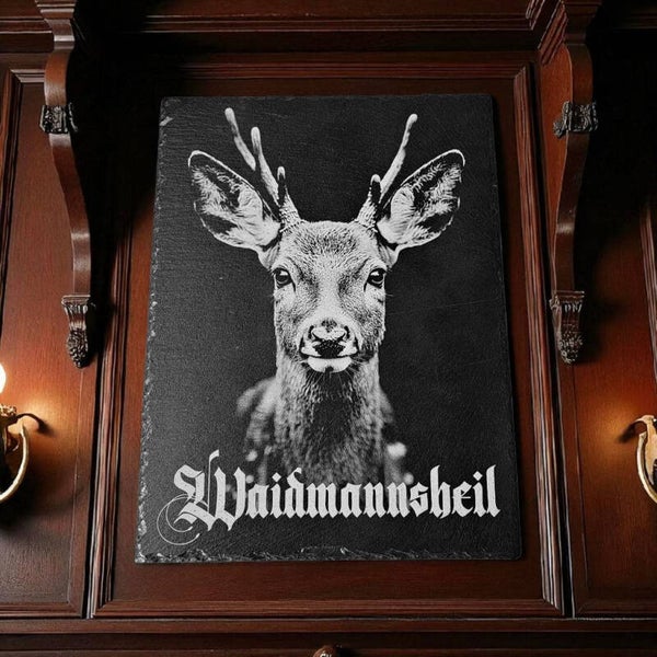 Rehbock Motiv auf Schiefer: Ihr personalisiertes Geschenk für Jäger