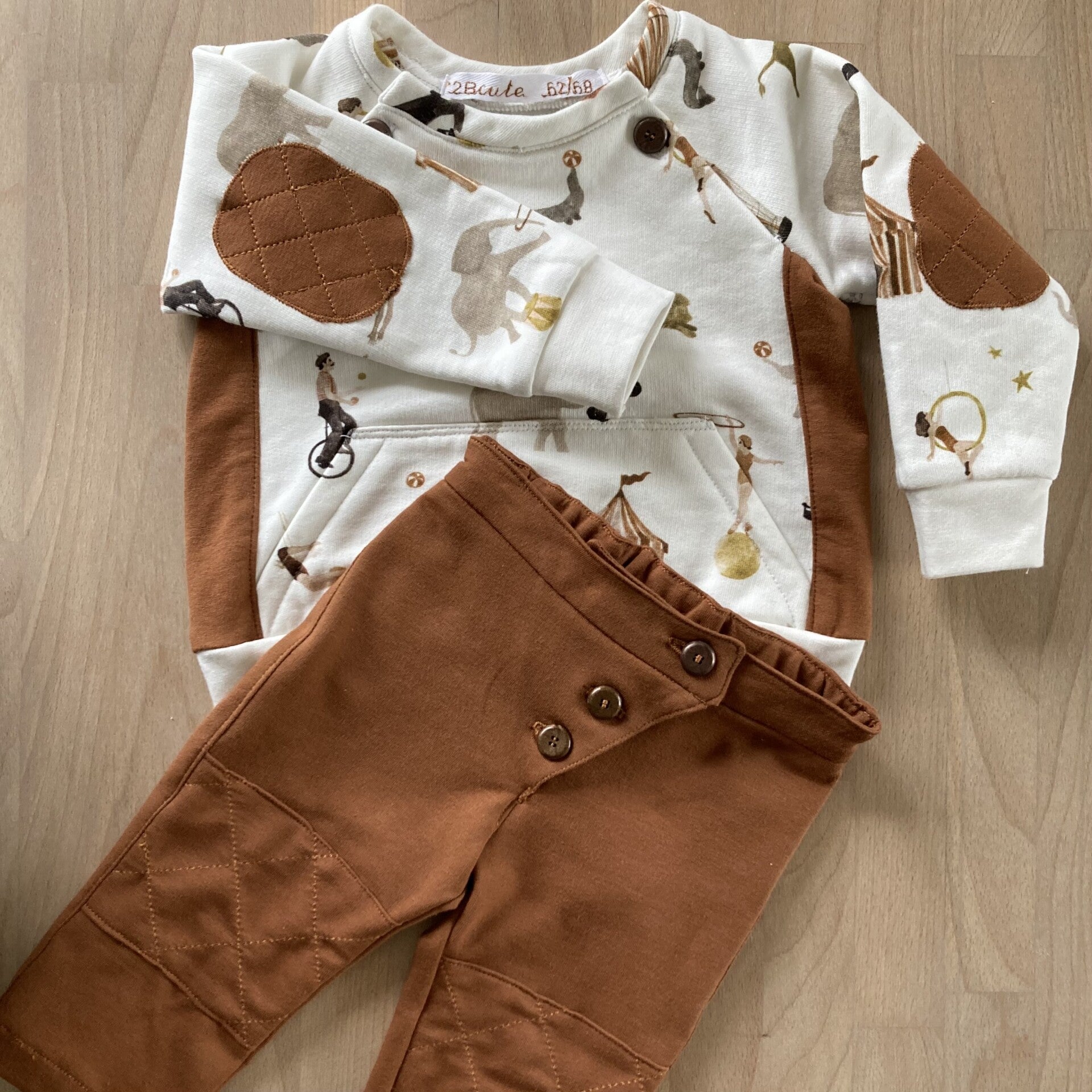 Sweater circus + broek cognac