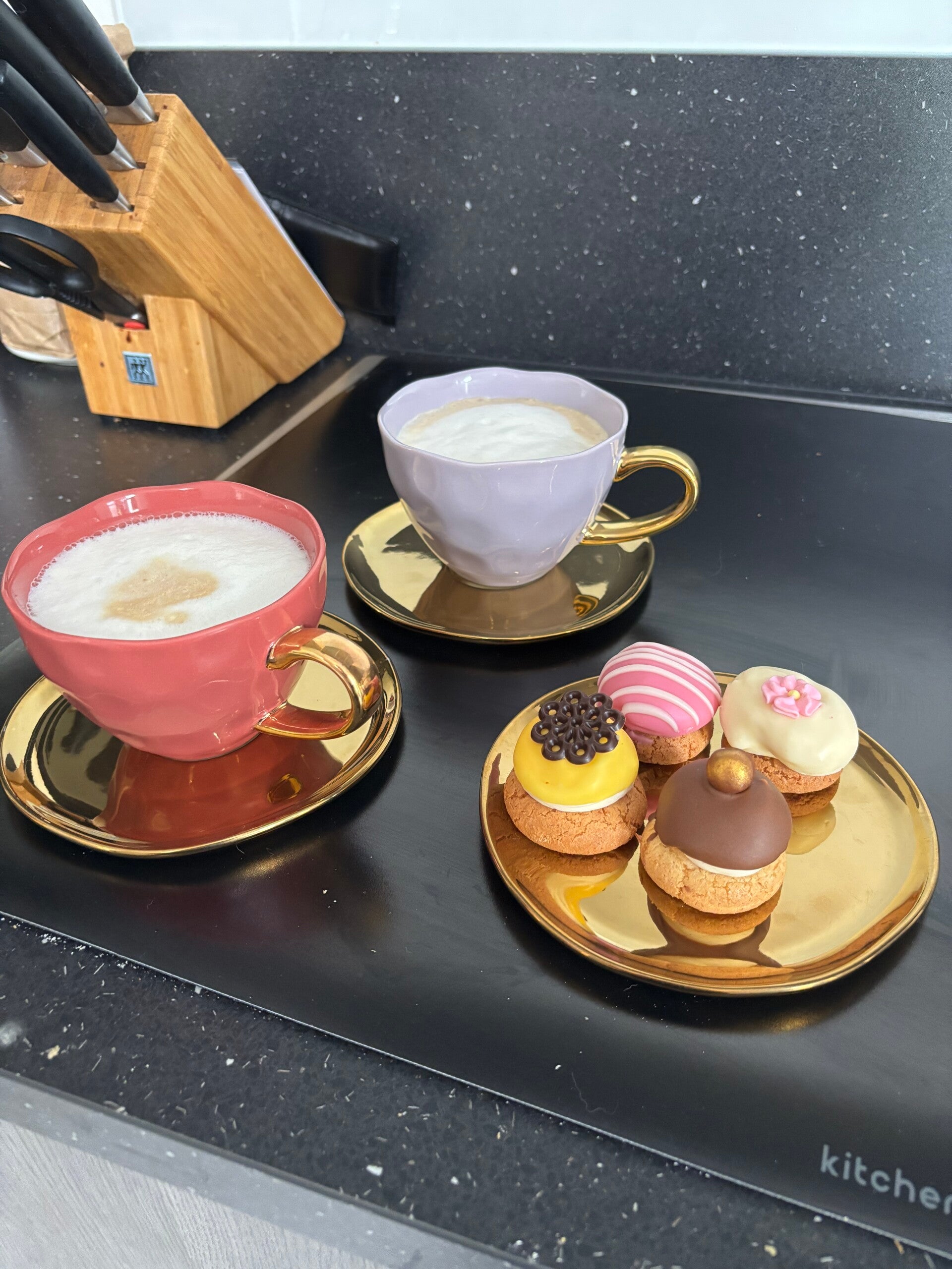 Verrassingspakket eigen Bookcation thuis