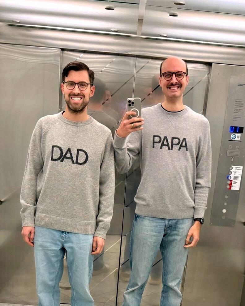 Martin und Robert von Papaarade, zwei Väter aus einer deutsch-amerikanischen Regenbogenfamilie