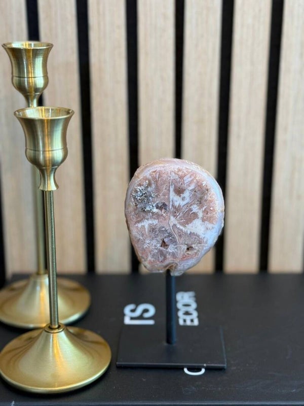 Roze Amethist op standaard