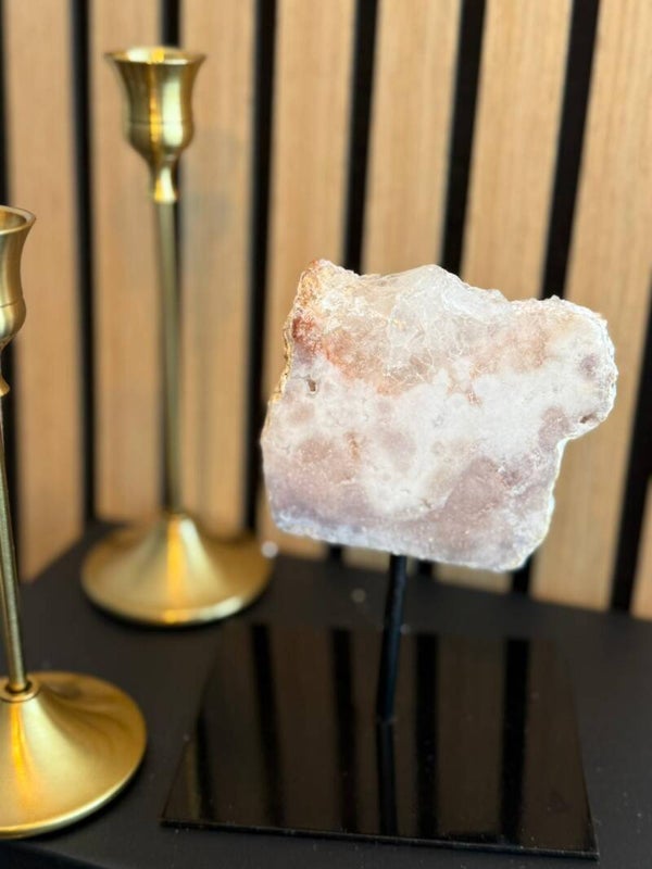 Roze Amethist op standaart