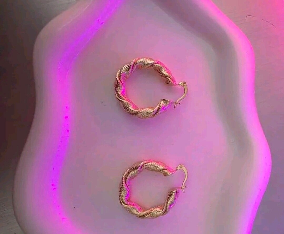 Aros torcidos