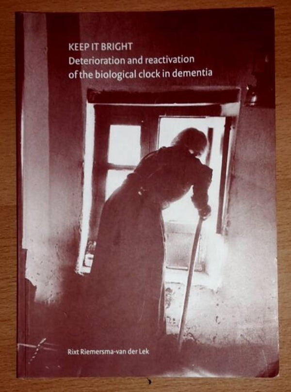 Keep it bright. Deterioration and reactivation of the biological clock in dementia