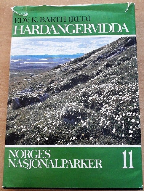Barth, Edvard et al. - Hardangervidda. Norges Nasjonalparker 11