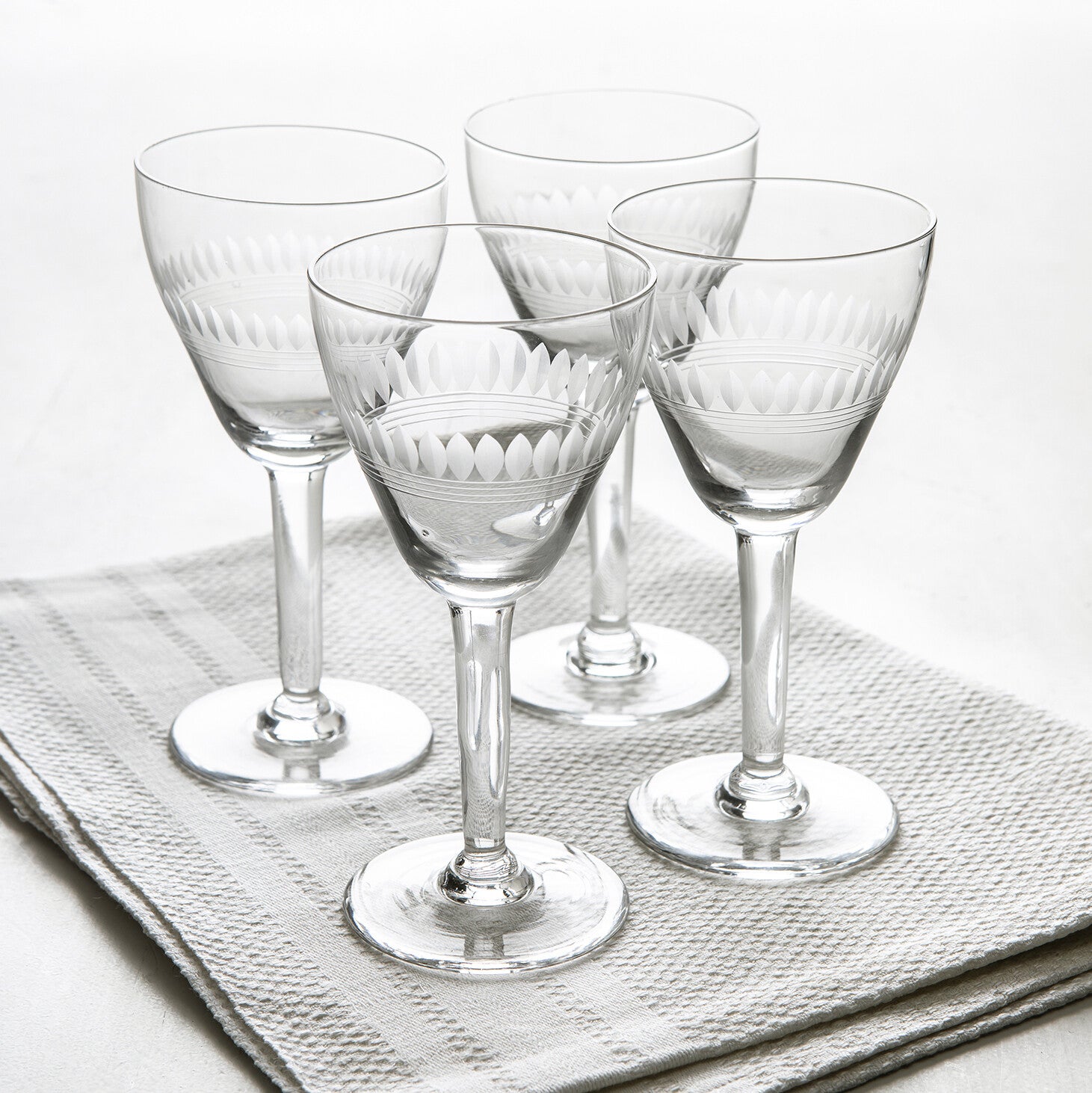 wijnglas S vintage, geslepen kristal, 13,75cm, 2 SET's 5/6 st.
