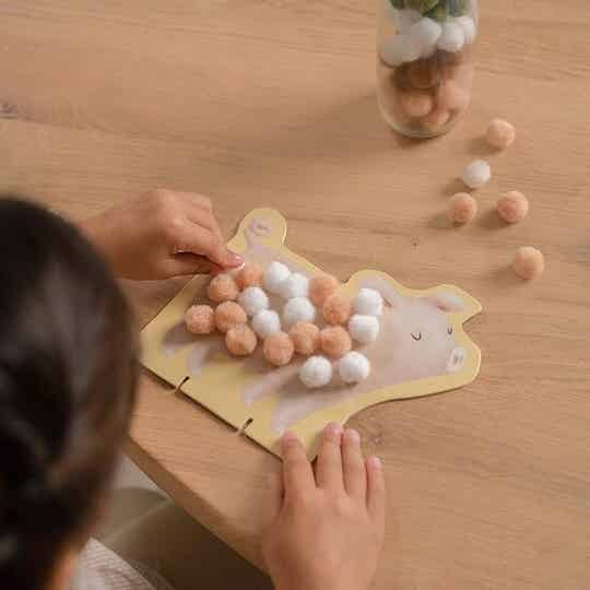 Little Dutch - Little Farm - Pompom Plakken