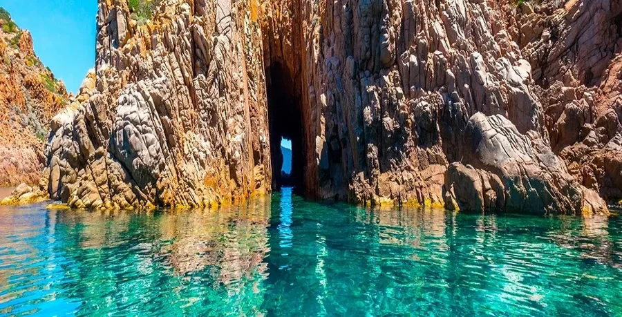 Las Calanques de Piana, situadas en la costa occidental de Córcega
