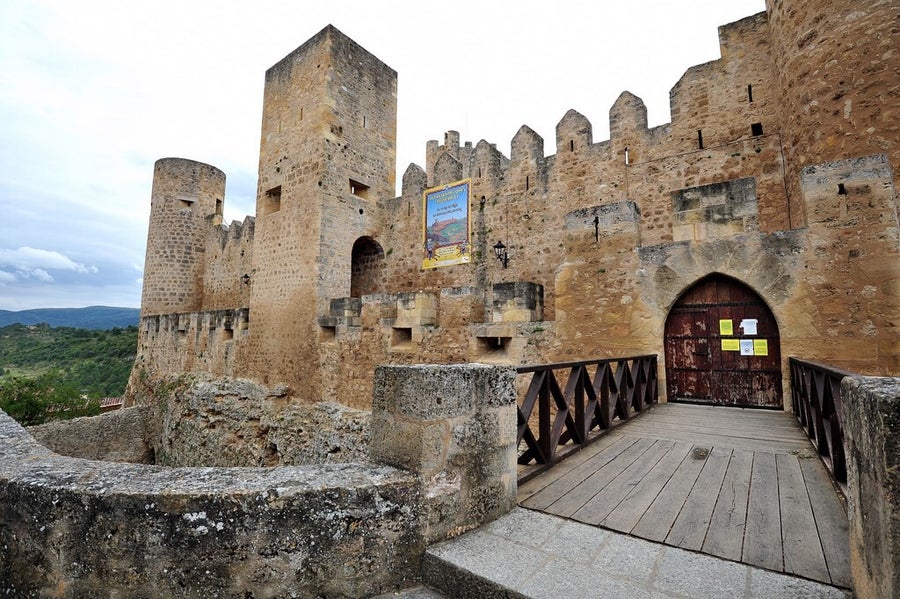 Castillo de los Velasco (Frías): Fortaleza legendaria sobre el peñasco de La Muela