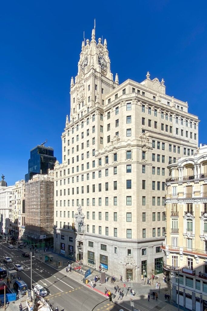 edificio-telefonica-standard.jpg