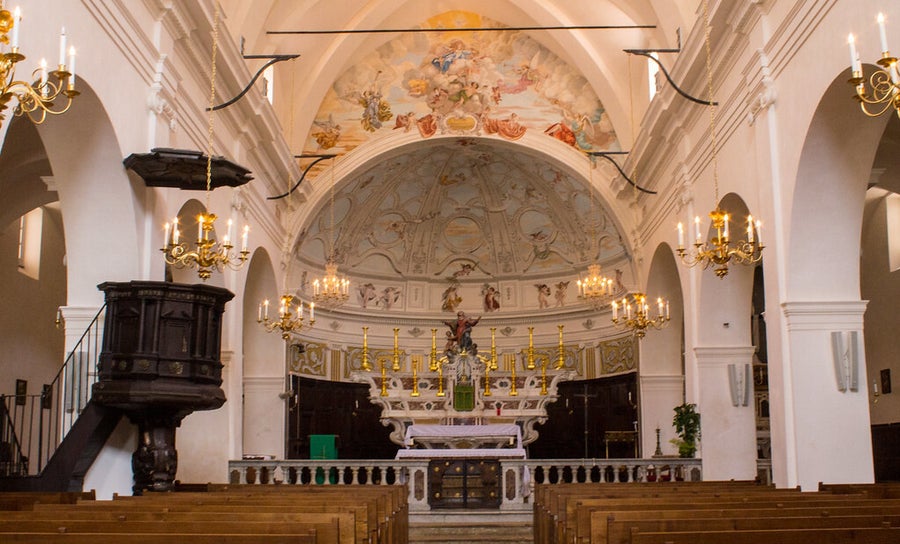 La Iglesia de Santa María Maggiore en Bonifacio, Córcega, es el templo más antiguo de la ciudad