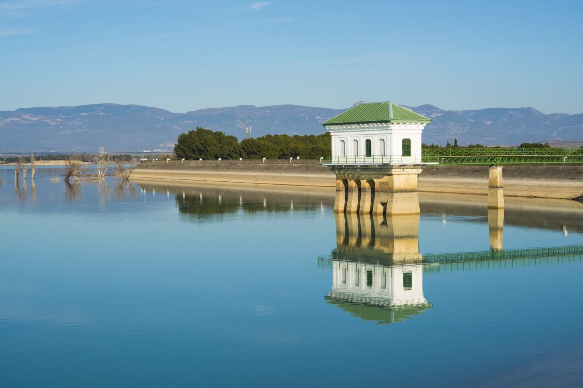EMBALSE DE LA SOTONERA (HUESCA) Zona clave de la franja de totalidad