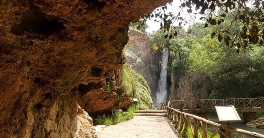 Caino visita Monasterio de Piedra