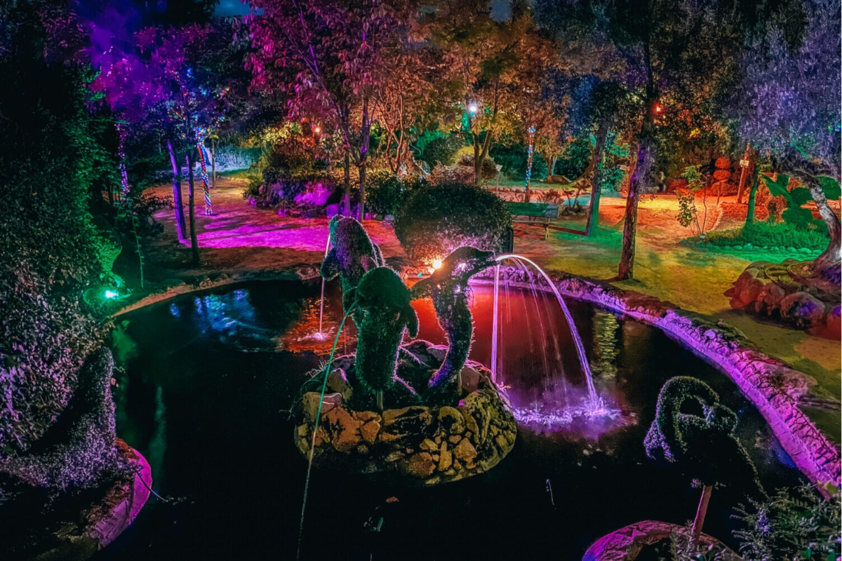 El Bosque Encantado (San Martín de Valdeiglesias, Madrid): Un laberinto de vegetación y luces mágicas