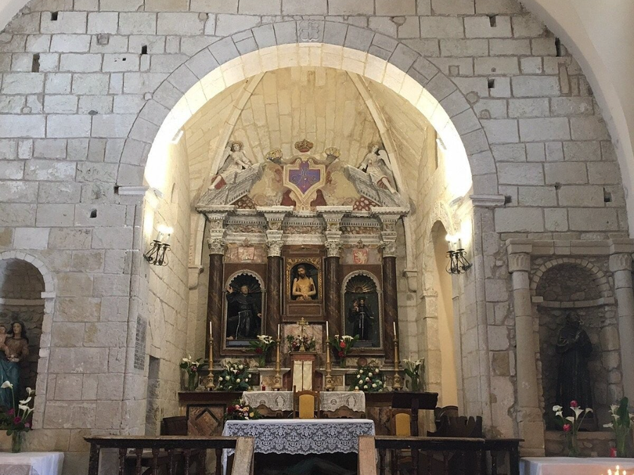 Iglesia de Santa María de las Gracias: Un templo con vistas al mar