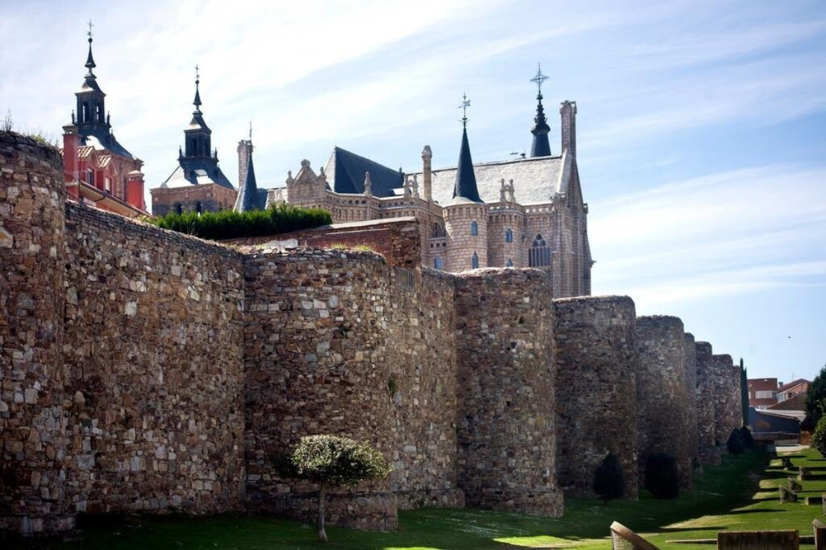 Las Murallas Romanas: el abraza-ciudades que ha superado el paso del tiempo (Astorga)