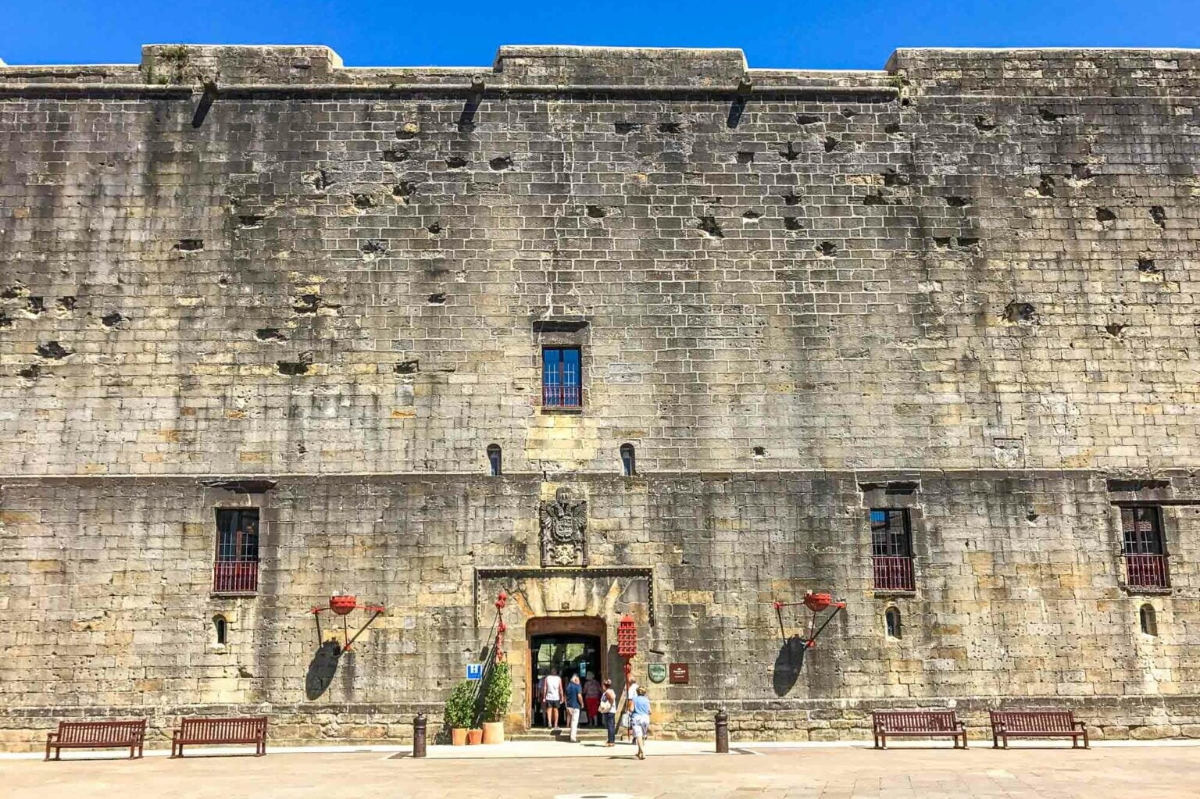 Castillo de Carlos V, Parador de Hondarribia