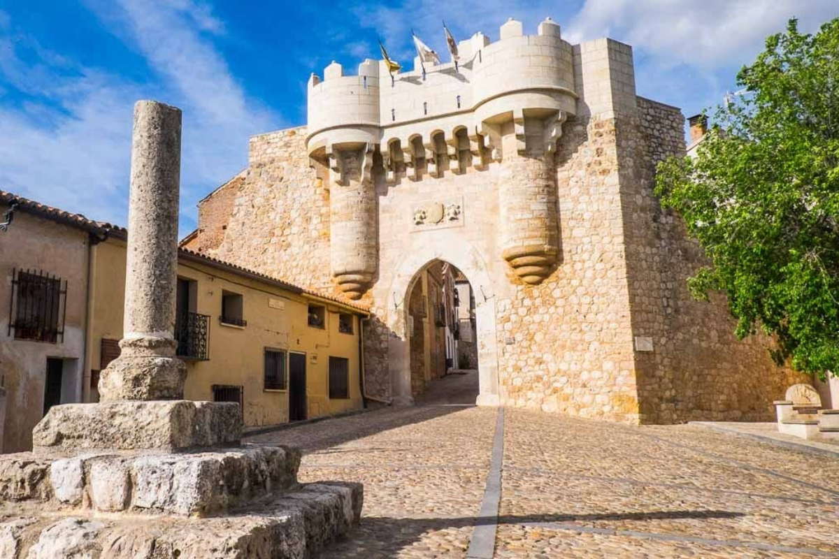 Puerta de Santa Maria, Hita Guadalajara Castilla La Mancha