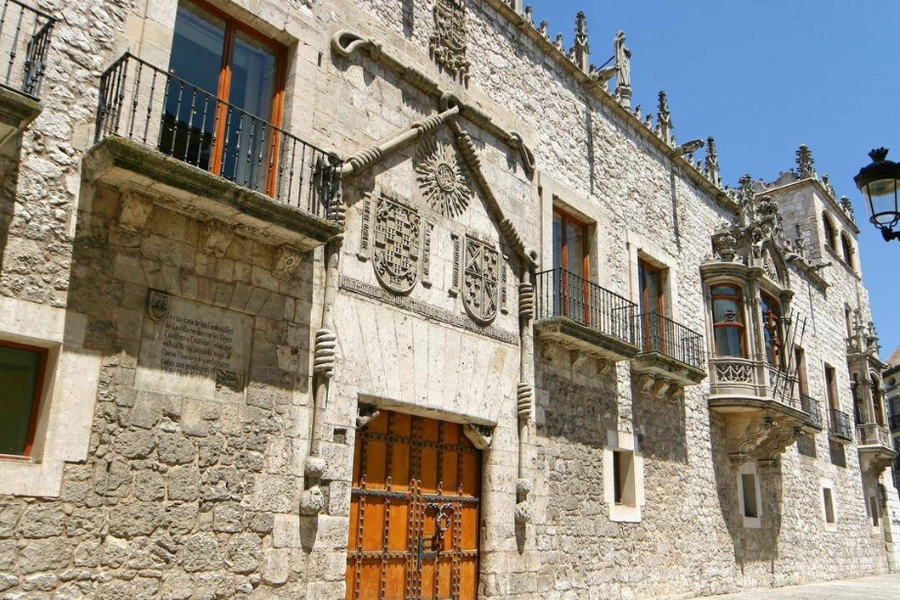 Casa del Cordón, Burgos