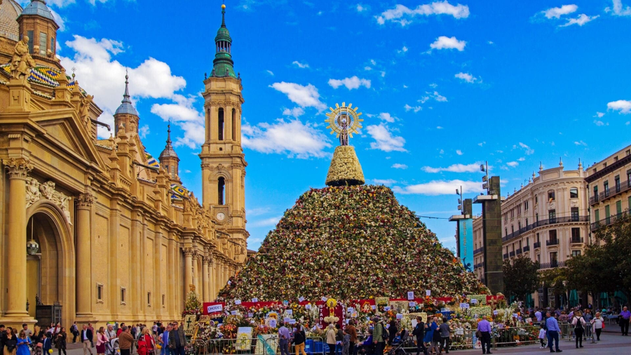 ofrenda de flores virgen del pilar de zaragoza