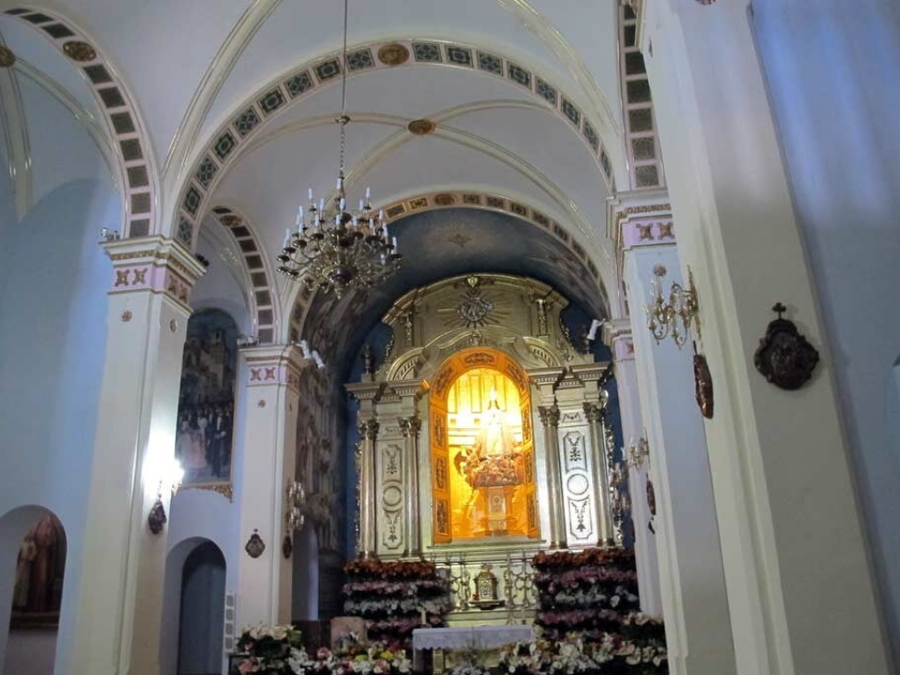 Santuario del Castillo, interior