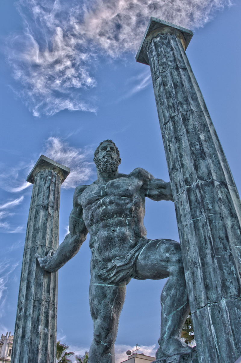 Hercules abriendo columnas