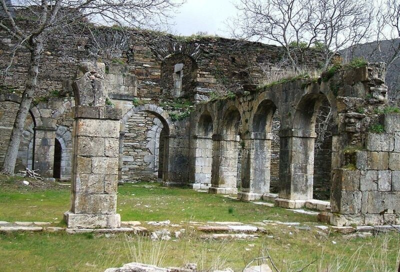 Monasterio de San Pedro de Montes: legado espiritual en el corazón de El Bierzo
