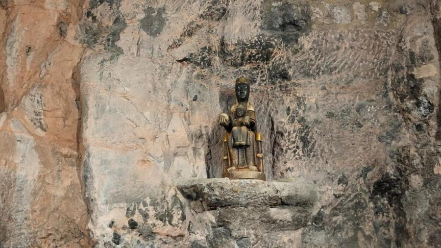Santa Cova de Montserrat: el origen del misterio