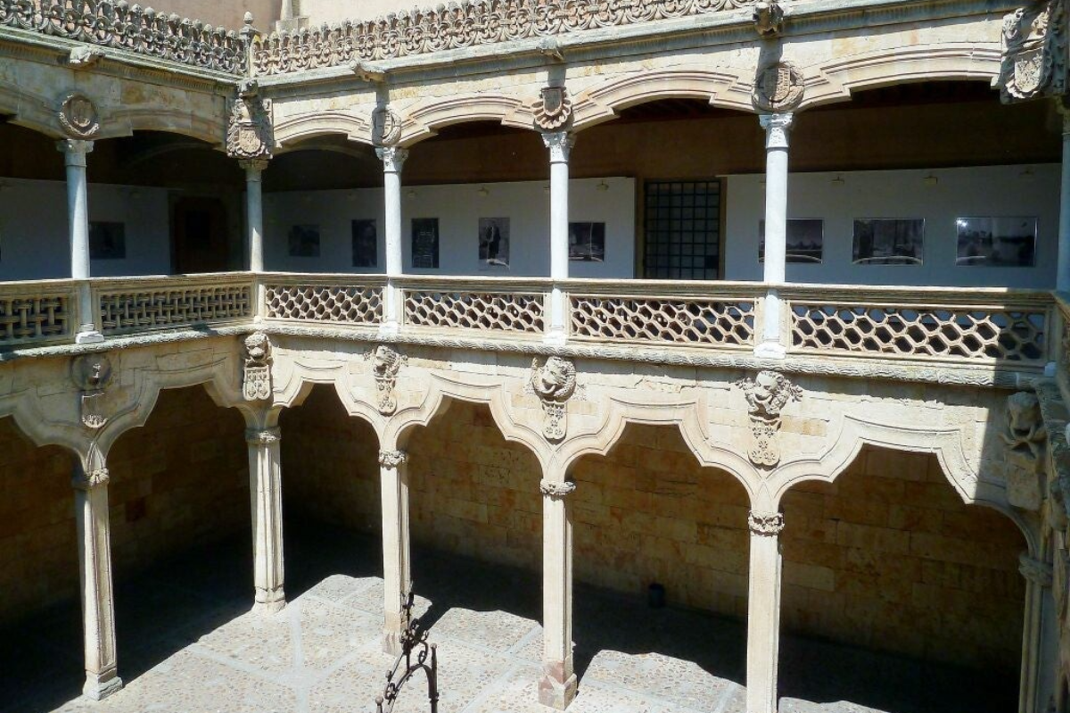 Casa de las Conchas, Salamanca